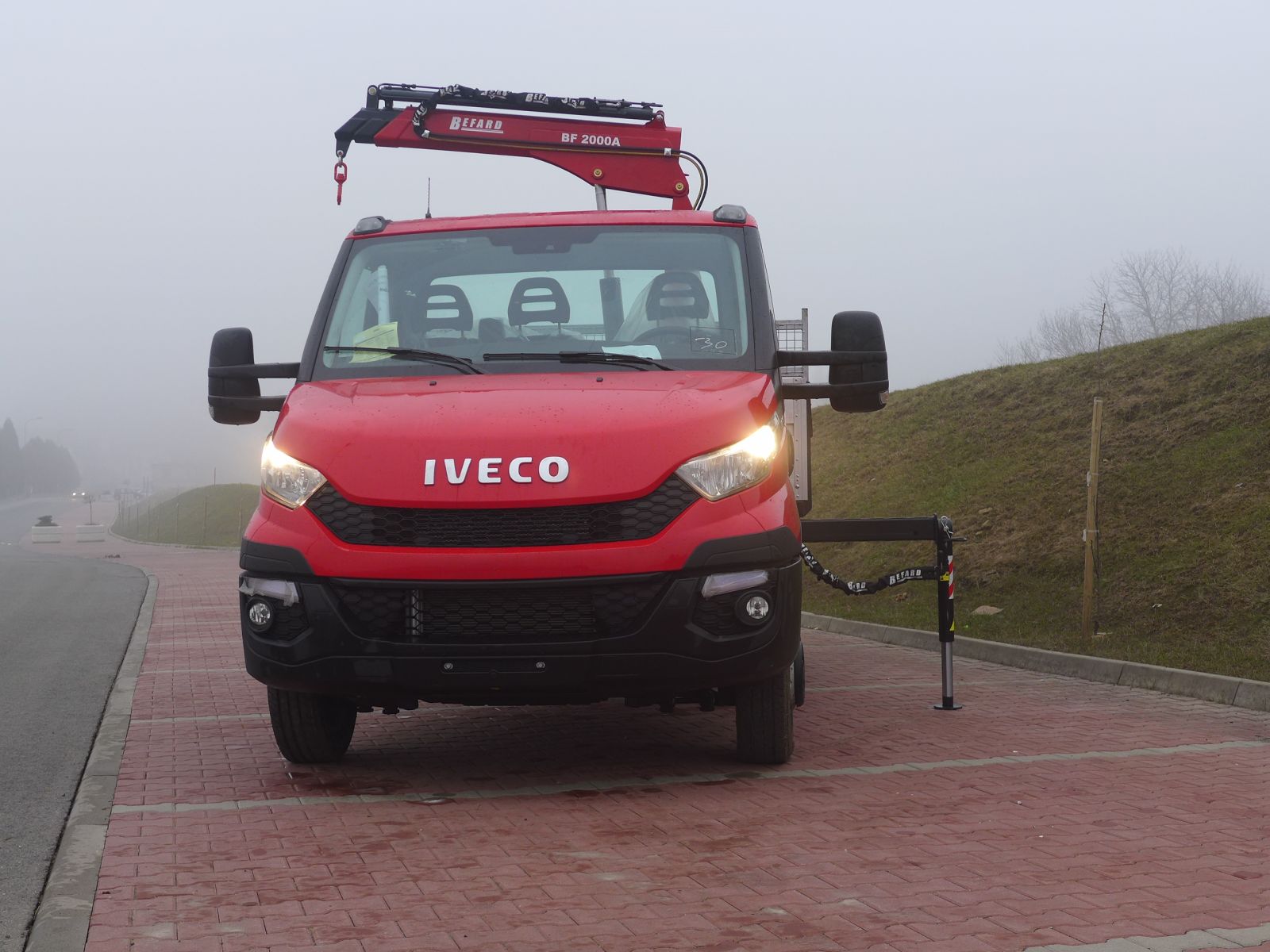 hds żuraw przeładunkowy befard na iveco
